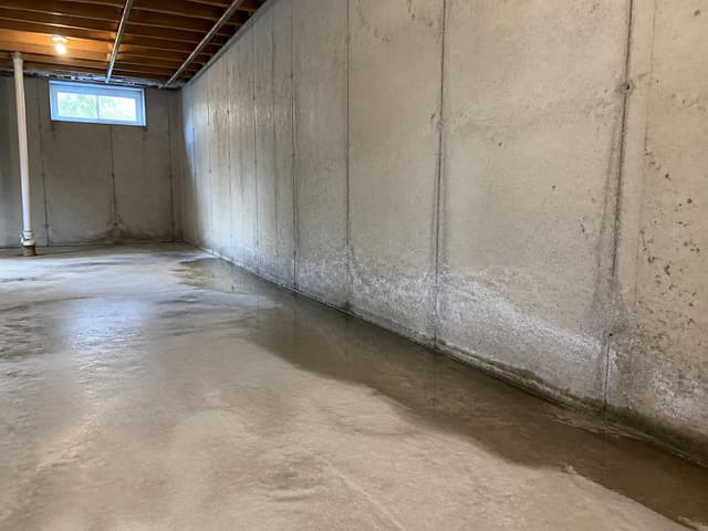 Water intrusion in basement corner